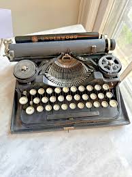 1919/20 Underwood portable Vintage Typewriter with case. working nice- 3 bank | eBay