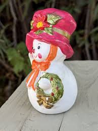 VTG Napcoware Snow Woman In Bonnet Holding Wreath Figurine Christmas Winter | eBay