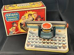 Sold at Auction: Vintage Unique "Dependable" Typewriter Tin ...