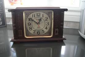 Vintage 1960' Japan Solar Wood pattern Plastic Mantle ...