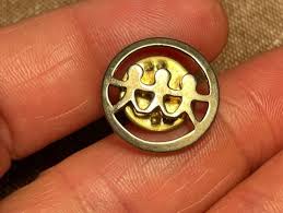 Vintage Lapel Pin United Way 3 Children Holding Hands Circle | eBay