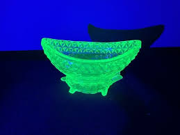 Uranium Vaseline Daisy And Button Turtle Dish | eBay