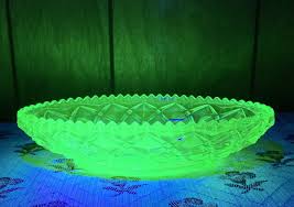 VTG Diamond Point Green Uranium Glass Small Oval Vegetable ...