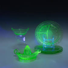 Sold at Auction: 5pc Vintage Uranium Glassware