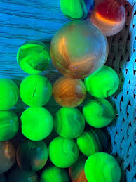 Lot 37 Vintage Marbles Glass UV Reactive 5/8” & Shooter Glow 365nm BlackLight AA | eBay