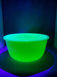 Uranium Glass United Electrical Manufacturing Yellow Custard ...