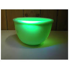 Jadeite #11 Mixing or Batter Bowl with Pour Spout-Uranium ...