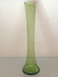Murano Morelli Hand-blown Tall Yellow-green Vase. 11.5x2.5 ...