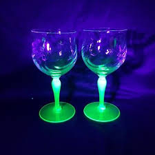2 Vaseline Uranium Depression Wine Glasses - Barware | eBay