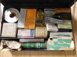 old CURITY First Aid Kit Bauer & Black FULL of ORIGINAL ...