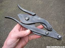 & WW1 original British Military TOOL – WIRE CUTTERS maker ...