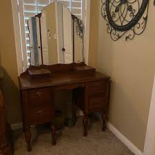 Antique Mirror Vanity for Sale in Palmview, TX - OfferUp