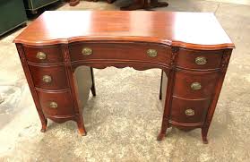 Sold at Auction: Vintage kneehole vanity / desk in the mahogany
