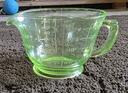 Vintage Vaseline Green Glass Measuring 2 Cup Capacity 16oz ...