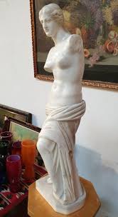 Sculpture “The Venus Of Milo” Carrara Marble, Turn of the 19th-20th Century at 1stDibs
