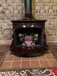 1987 Vermont Castings Dauntless wood stove in brown enamel ...