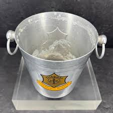 Seau à glace à champagne Veuve Clicquot du milieu du siècle ...