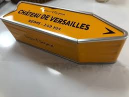 Veuve Clicquot Champagne Tin, Sign Travel Collection Arrow ...