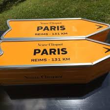 Set of 2 Veuve Clicquot Journey Arrow “PARIS” Champagne Gift ...