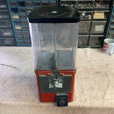 Vintage 1960's king coin 10¢ Candy Gumball Nut vending ...