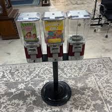 3 UNIT GUMBALL MACHINE WITH 2 KEYS - $159.99 – Thriftique ...