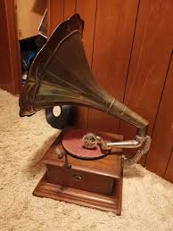 Antique Gramophone, Fully Functional Working Phonograph, win ...