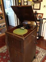 Antique 1917 Victor Victrola VV XI A Talking Machine Record Player | #1999934012