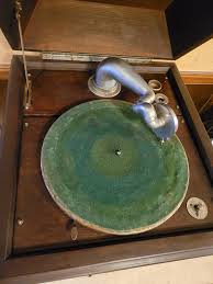 Restoring an antique phonograph with mixed parts