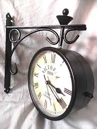 IM Victoria Station 1747 London Railway Clock ... - Amazon.com