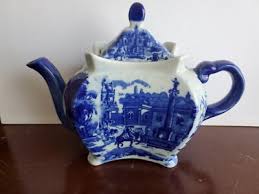 Vintage Porcelain Blue and white Tea Pot Victoria Ware ...