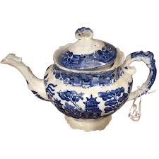 Blue Willow Coffee Pot. For Sale at Ruby Lane