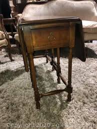 Vintage Hammary Drop Leaf Occasional Table with Drawer Auction | Gleaton's, Metro Atlanta Auction Company, Estate Sale & Business Marketplace