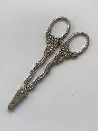 Antique Grape Shears – Jenn Dewey