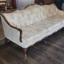 Antique Couch for Sale in Los Angeles, CA - OfferUp