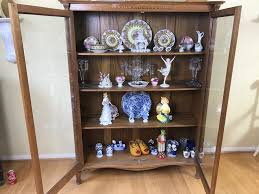 Stunning Tiger Oak Glass Front Curio Cabinet With Beveled Glass Mirror And Nice Wood Carvings