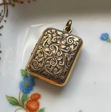 Engraved Square Locket - Gold Filled - Vintage – Vintage ...