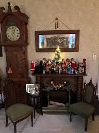 Youngs Greenhouse decorated Wells Fargo Christmas tree