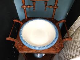 VINTAGE WASH STAND WITH IRONSTONE POTTERY | EstateSales.org