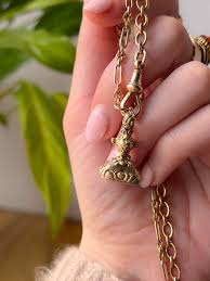 An Outstanding Foiled Amethyst Fob Circa 1820 – Curio Incorporated