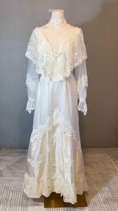 Alfred Angelo | Dresses | Vintage Alfred Angeloivory Lace ...