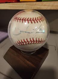 Can you help me identify this signature?