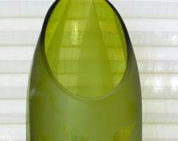 Rare Galopagos CLOVIS PATIÑO Recycled Glass Etched Bird Vase ...