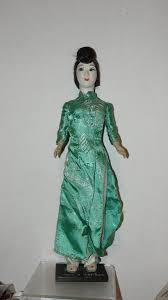 VINTAGE 16" PLASTIC VIETNAMESE DOLL GREEN DRESS - SOUVENIR ...