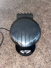 VillaWare Uno Heart Shape Round Waffler Model | Mercari