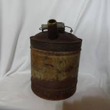 Vintage Metal Kerosene or Gas Can Rusty Wooden Handle Yard Art Repurpose Reuse Recycle Decor - Etsy Israel