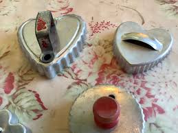 Set of 5 Vintage Aluminum Fluted Cookie Cutters With a Variety of Handles - Etsy