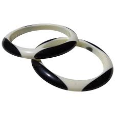 Similar Items to Vintage Ladies Costume Jewelry Bangle ...