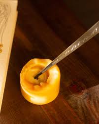 Wick Pick – The Ramblin' Bee