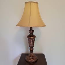 Table Lamp and Night Stand (B2-EL) | EstateSales.org