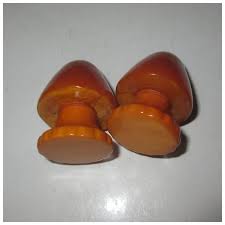 Bakelite Mushroom Shaker Set, Salt & Pepper, Vintage 1930's. For Sale at Ruby Lane